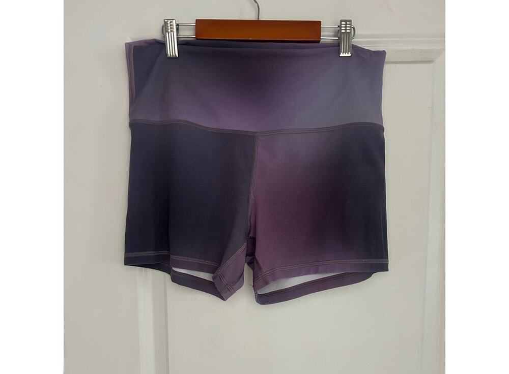 Lululemon Align High Rise Shorts 4” size 12